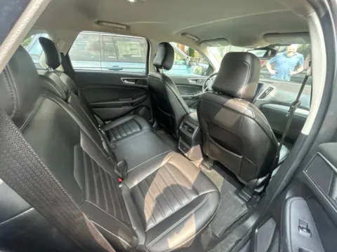 More photos of 2021 Ford Edge SEL at Zeigler Chrysler Dodge Jeep Ram of Grandville, MI
