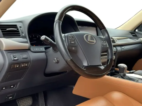 More photos of 2014 Lexus LS 460 at Zeigler Chrysler Dodge Jeep Ram of Grandville, MI