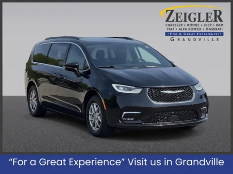 Black 2021 Chrysler Pacifica Touring for sale in Grandville, MI