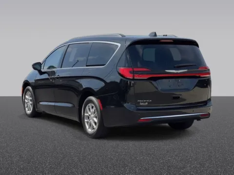 More photos of 2021 Chrysler Pacifica Touring at Zeigler Chrysler Dodge Jeep Ram of Grandville, MI