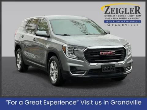 Gray 2024 GMC Terrain SLE for sale in Grandville, MI