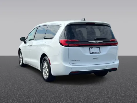 Another view of 2025 Chrysler Pacifica Select for sale in Grandville, MI at Zeigler Chrysler Dodge Jeep Ram of Grandville