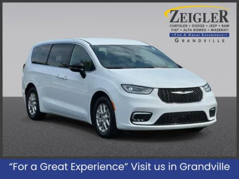 White 2025 Chrysler Pacifica Select for sale in Grandville, MI
