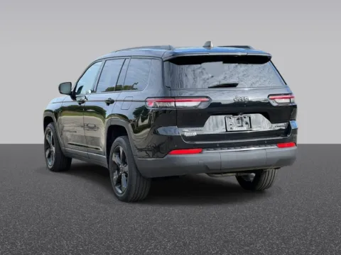 Another view of 2023 Jeep Grand Cherokee L Limited for sale in Grandville, MI at Zeigler Chrysler Dodge Jeep Ram of Grandville