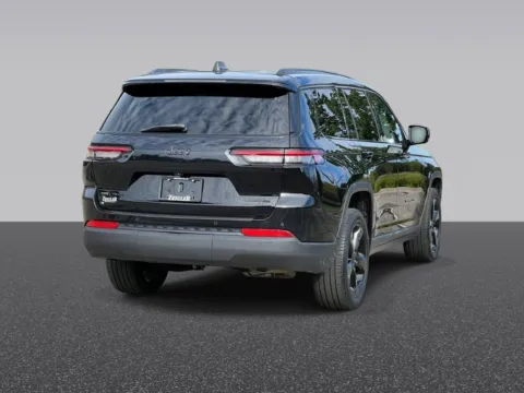 More photos of 2023 Jeep Grand Cherokee L Limited at Zeigler Chrysler Dodge Jeep Ram of Grandville, MI