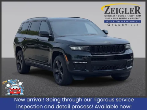 Black 2023 Jeep Grand Cherokee L Limited for sale in Grandville, MI