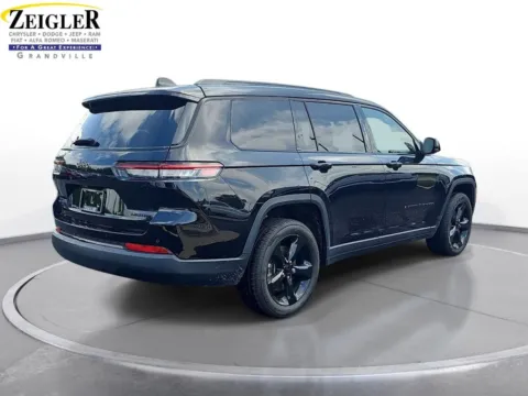 More photos of 2023 Jeep Grand Cherokee L Limited at Zeigler Chrysler Dodge Jeep Ram of Grandville, MI