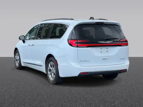 Another view of 2023 Chrysler Pacifica Limited for sale in Grandville, MI at Zeigler Chrysler Dodge Jeep Ram of Grandville