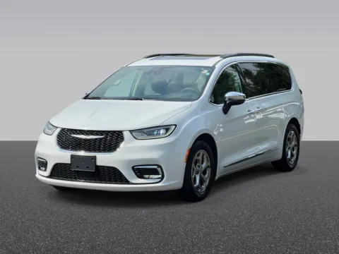 Photos of 2023 Chrysler Pacifica Limited for sale in Grandville, MI at Zeigler Chrysler Dodge Jeep Ram of Grandville