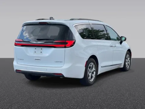 More photos of 2023 Chrysler Pacifica Limited at Zeigler Chrysler Dodge Jeep Ram of Grandville, MI