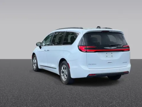 Another view of 2023 Chrysler Pacifica Limited for sale in Grandville, MI at Zeigler Chrysler Dodge Jeep Ram of Grandville