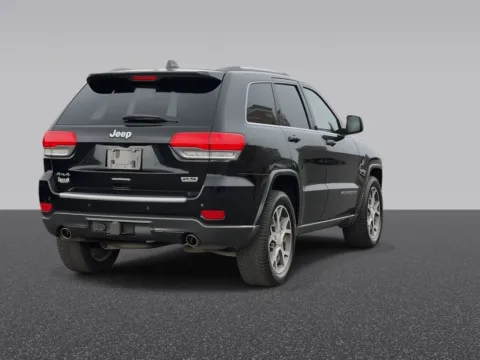 More photos of 2018 Jeep Grand Cherokee Limited at Zeigler Chrysler Dodge Jeep Ram of Grandville, MI