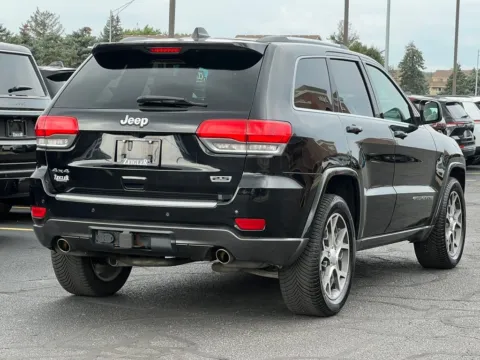 More photos of 2018 Jeep Grand Cherokee Limited at Zeigler Chrysler Dodge Jeep Ram of Grandville, MI