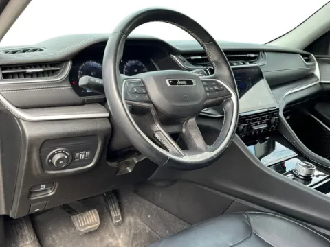 More photos of 2022 Jeep Grand Cherokee L Limited at Zeigler Chrysler Dodge Jeep Ram of Grandville, MI