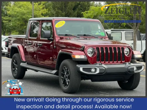 Red 2021 Jeep Gladiator Sport for sale in Grandville, MI