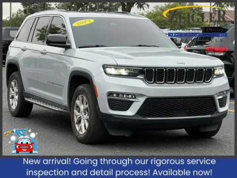 Silver 2023 Jeep Grand Cherokee Limited for sale in Grandville, MI