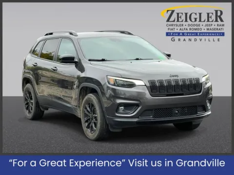 Gray 2023 Jeep Cherokee Altitude for sale in Grandville, MI