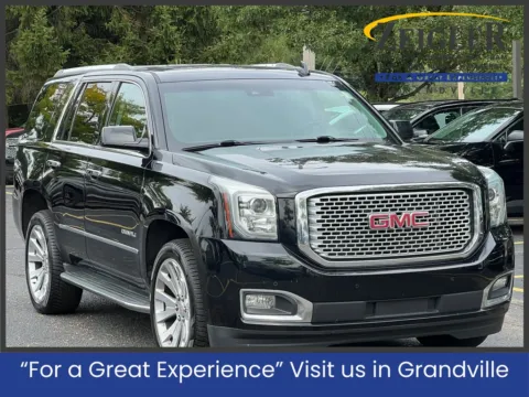 Black 2017 GMC Yukon Denali for sale in Grandville, MI