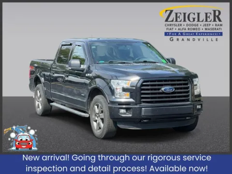Black 2015 Ford F-150 XLT for sale in Grandville, MI