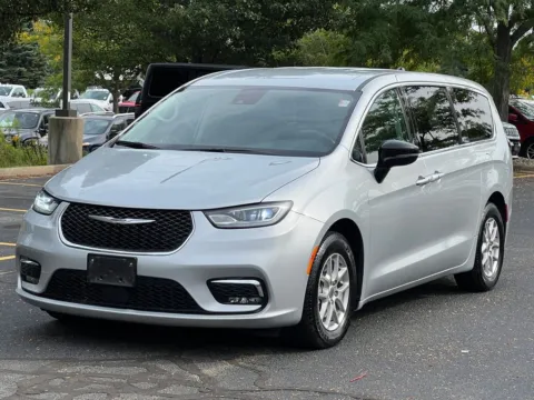 Photos of 2024 Chrysler Pacifica Touring L for sale in Grandville, MI at Zeigler Chrysler Dodge Jeep Ram of Grandville