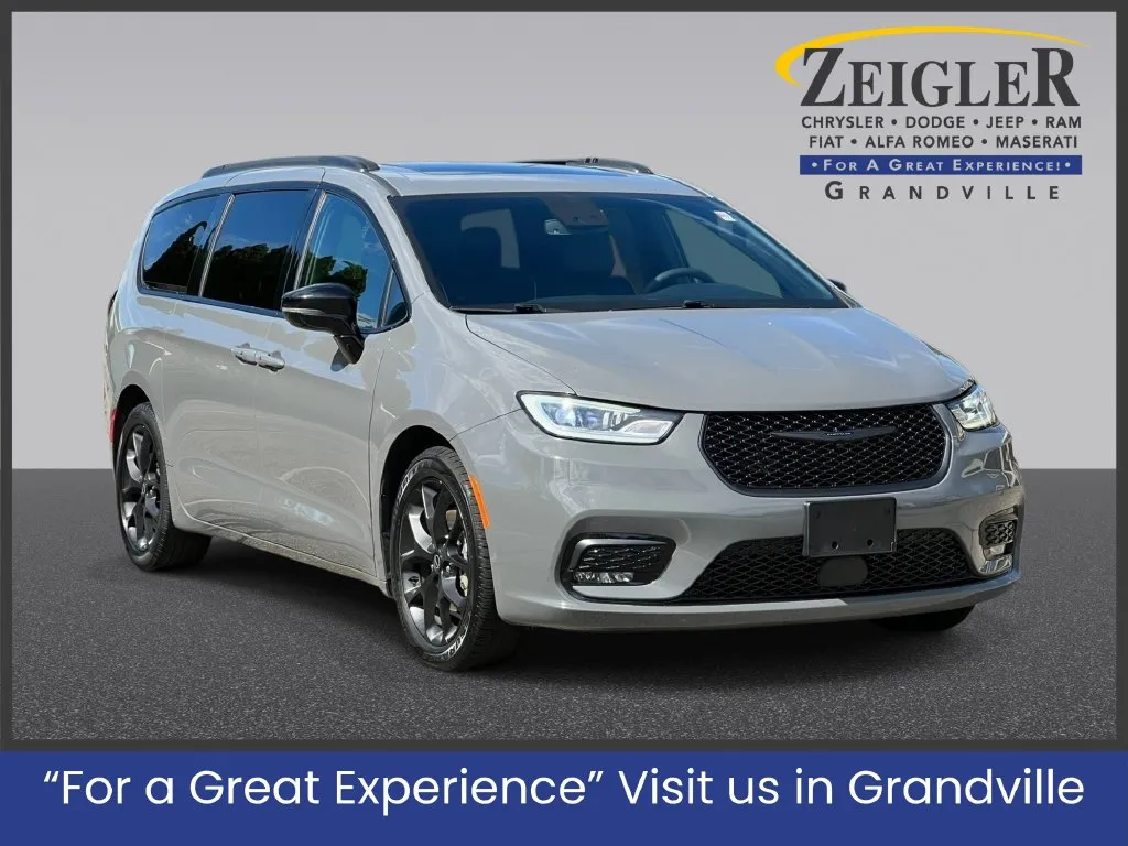 Gray 2025 Chrysler Pacifica Limited for sale in Grandville, MI