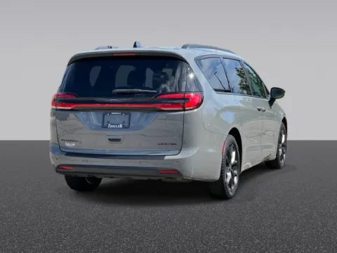 More photos of 2025 Chrysler Pacifica Limited at Zeigler Chrysler Dodge Jeep Ram of Grandville, MI