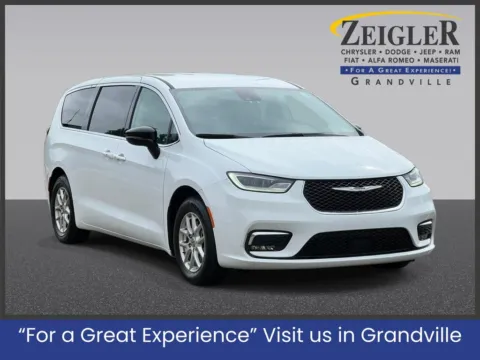 White 2024 Chrysler Pacifica Touring L for sale in Grandville, MI