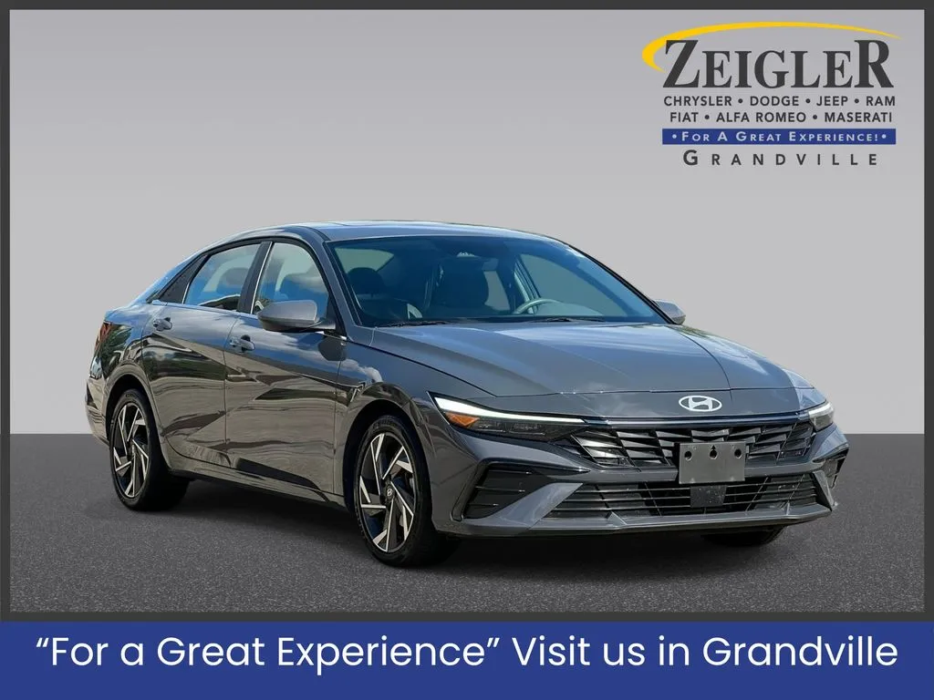 Gray 2025 Hyundai Elantra SEL Convenience for sale in Grandville, MI