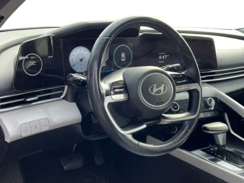 More photos of 2024 Hyundai Elantra Limited at Zeigler Chrysler Dodge Jeep Ram of Grandville, MI