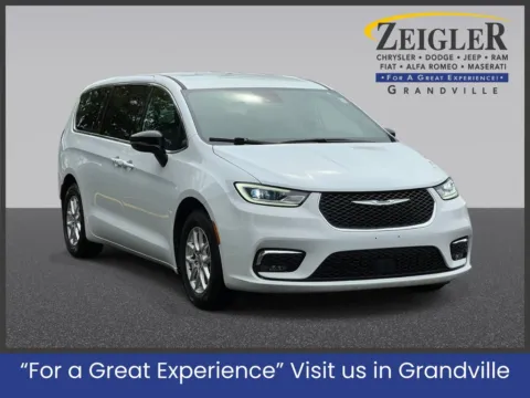White 2025 Chrysler Pacifica Select for sale in Grandville, MI