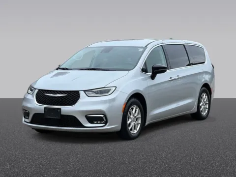 Photos of 2024 Chrysler Pacifica Touring L for sale in Grandville, MI at Zeigler Chrysler Dodge Jeep Ram of Grandville