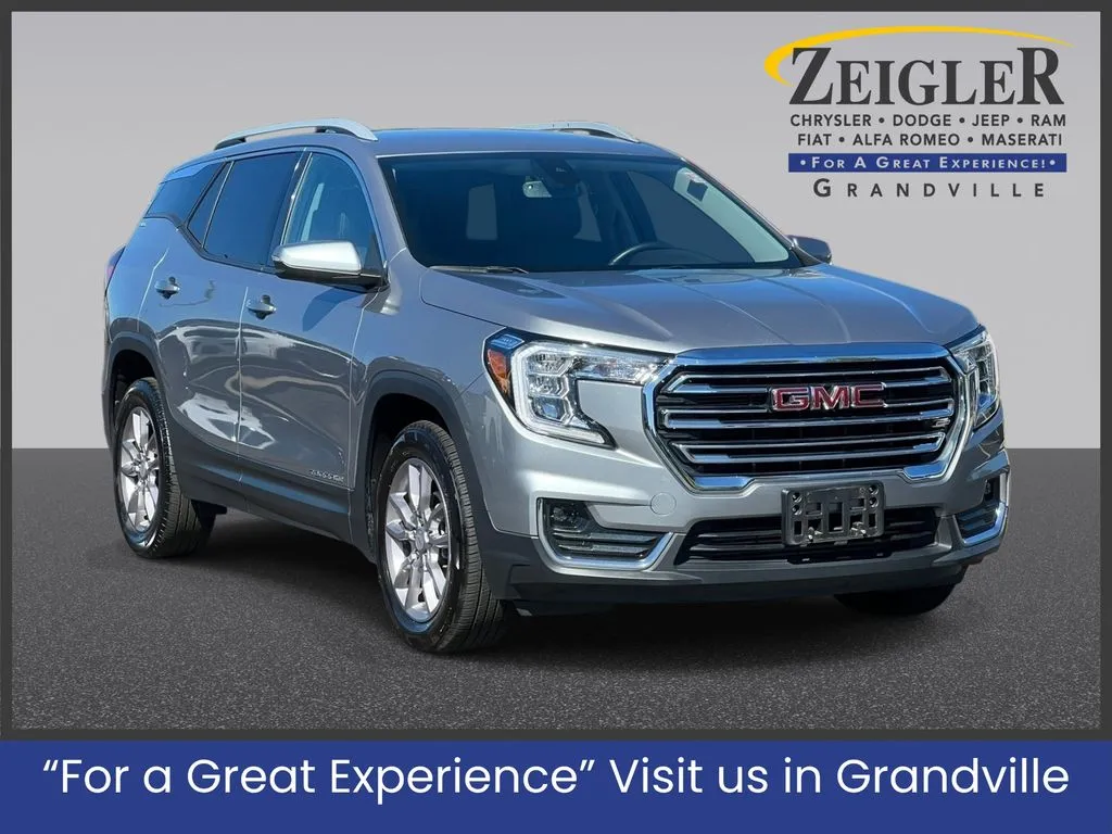 Gray 2024 GMC Terrain SLT for sale in Grandville, MI
