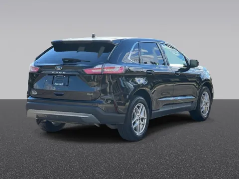 More photos of 2024 Ford Edge SEL at Zeigler Chrysler Dodge Jeep Ram of Grandville, MI