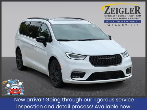 White 2025 Chrysler Pacifica Limited for sale in Grandville, MI