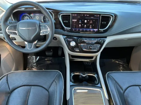More photos of 2024 Chrysler Pacifica Limited at Zeigler Chrysler Dodge Jeep Ram of Grandville, MI