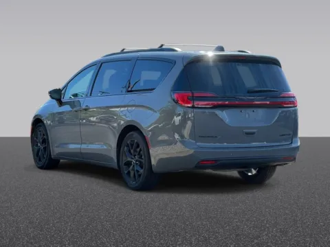 Another view of 2025 Chrysler Pacifica Limited for sale in Grandville, MI at Zeigler Chrysler Dodge Jeep Ram of Grandville