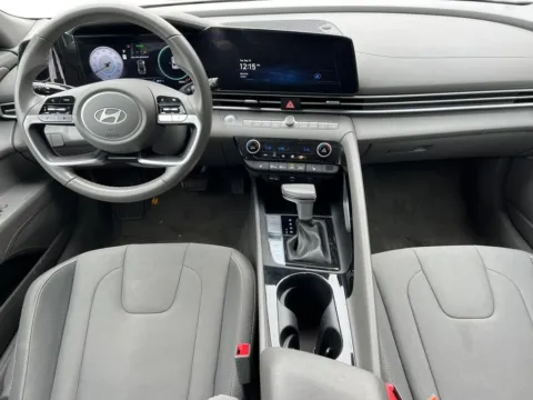 More photos of 2025 Hyundai Elantra SEL Convenience at Zeigler Chrysler Dodge Jeep Ram of Grandville, MI