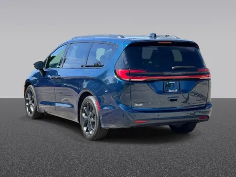 Another view of 2025 Chrysler Pacifica Limited for sale in Grandville, MI at Zeigler Chrysler Dodge Jeep Ram of Grandville