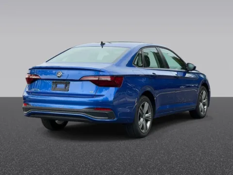 More photos of 2024 Volkswagen Jetta 1.5T SE at Zeigler Chrysler Dodge Jeep Ram of Grandville, MI