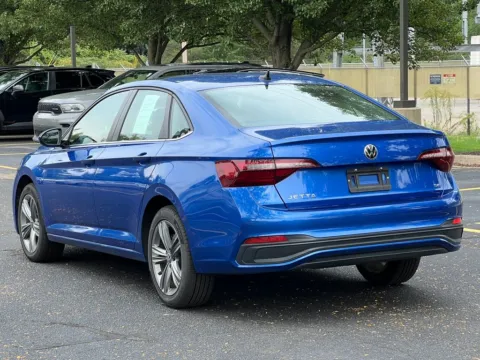 Another view of 2024 Volkswagen Jetta 1.5T SE for sale in Grandville, MI at Zeigler Chrysler Dodge Jeep Ram of Grandville