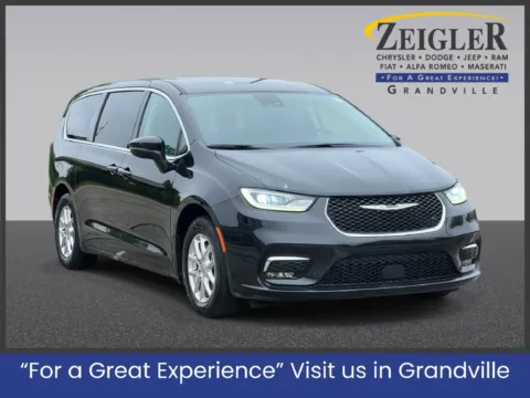 Black 2023 Chrysler Pacifica Touring L for sale in Grandville, MI