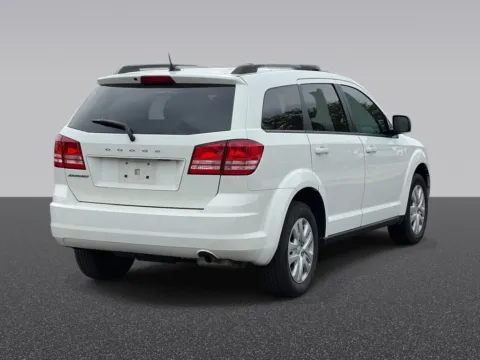 More photos of 2018 Dodge Journey SE at Zeigler Chrysler Dodge Jeep Ram of Grandville, MI