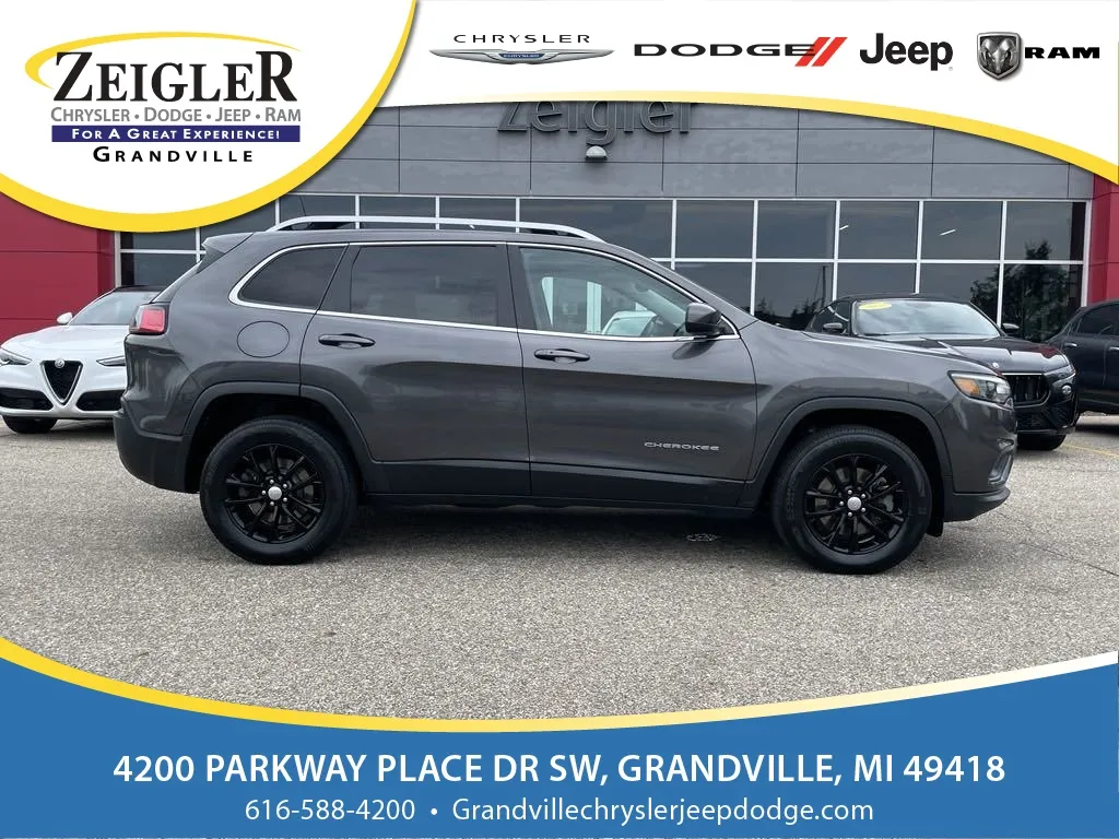 2019 Jeep Cherokee Latitude Plus for sale in Grandville, MI