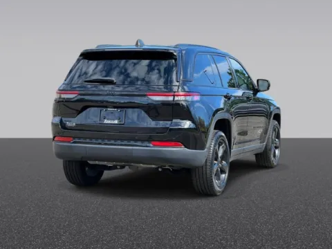 More photos of 2023 Jeep Grand Cherokee Altitude X at Zeigler Chrysler Dodge Jeep Ram of Grandville, MI