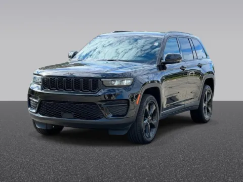 Photos of 2023 Jeep Grand Cherokee Altitude X for sale in Grandville, MI at Zeigler Chrysler Dodge Jeep Ram of Grandville