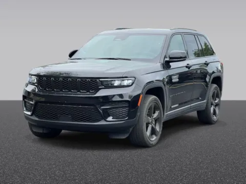 Photos of 2023 Jeep Grand Cherokee Altitude X for sale in Grandville, MI at Zeigler Chrysler Dodge Jeep Ram of Grandville