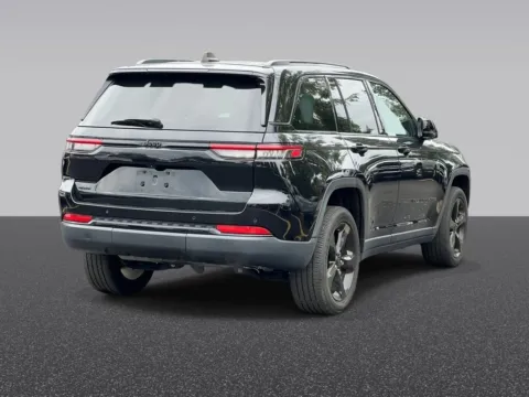 More photos of 2023 Jeep Grand Cherokee Altitude X at Zeigler Chrysler Dodge Jeep Ram of Grandville, MI