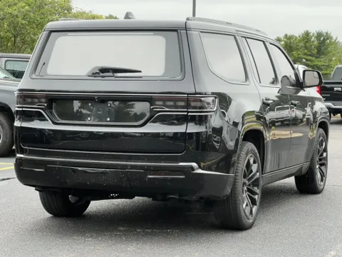 More photos of 2023 Jeep Grand Wagoneer Series II at Zeigler Chrysler Dodge Jeep Ram of Grandville, MI