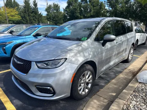 More photos of 2023 Chrysler Pacifica Touring L at Zeigler Chrysler Dodge Jeep Ram of Grandville, MI