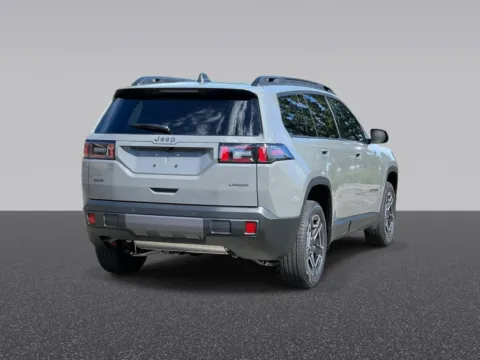 More photos of 2026 Jeep Cherokee Laredo at Zeigler Chrysler Dodge Jeep Ram of Grandville, MI